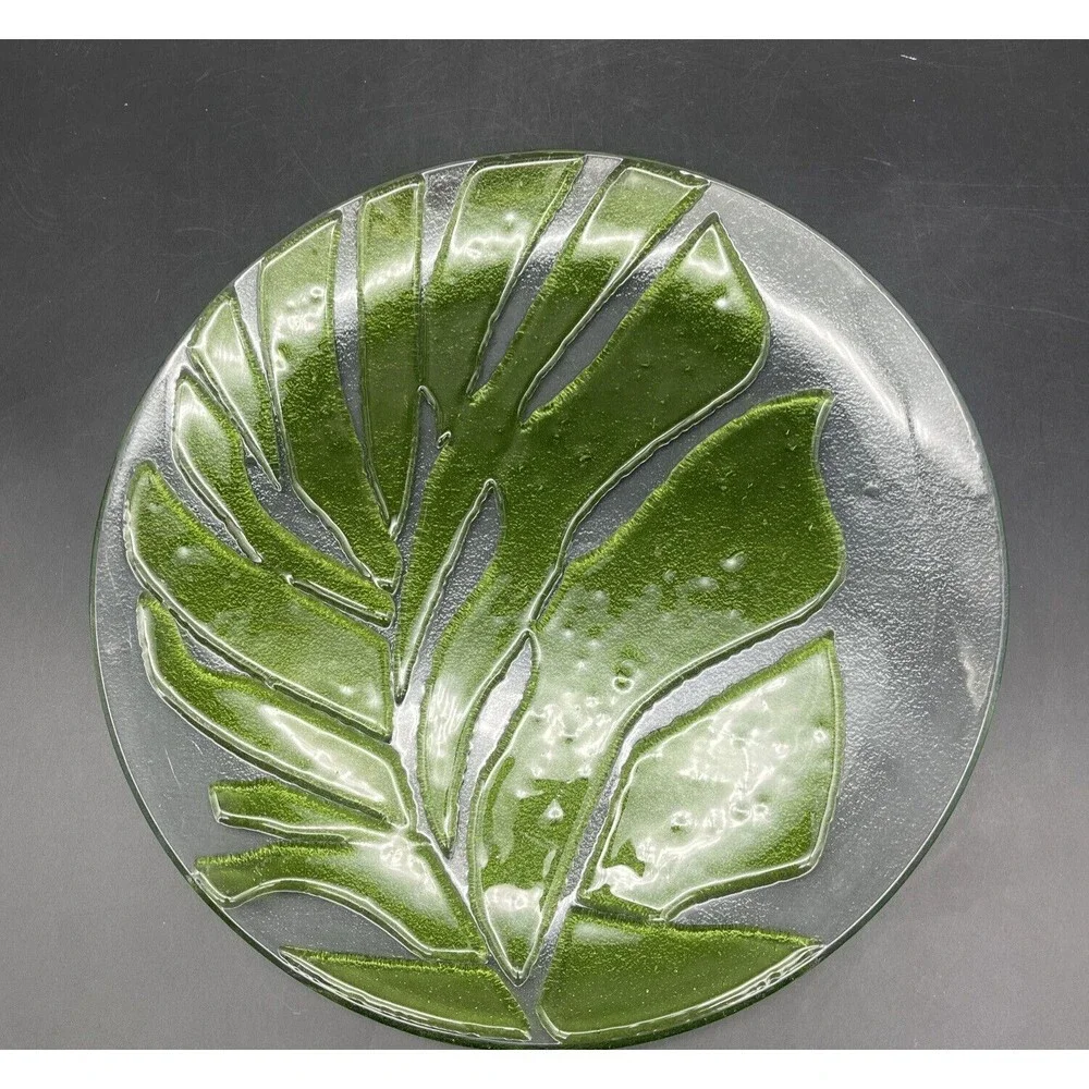 Crate & Barrel Fused Art Glass GREEN‎ LEAF Round Platter 11.75”